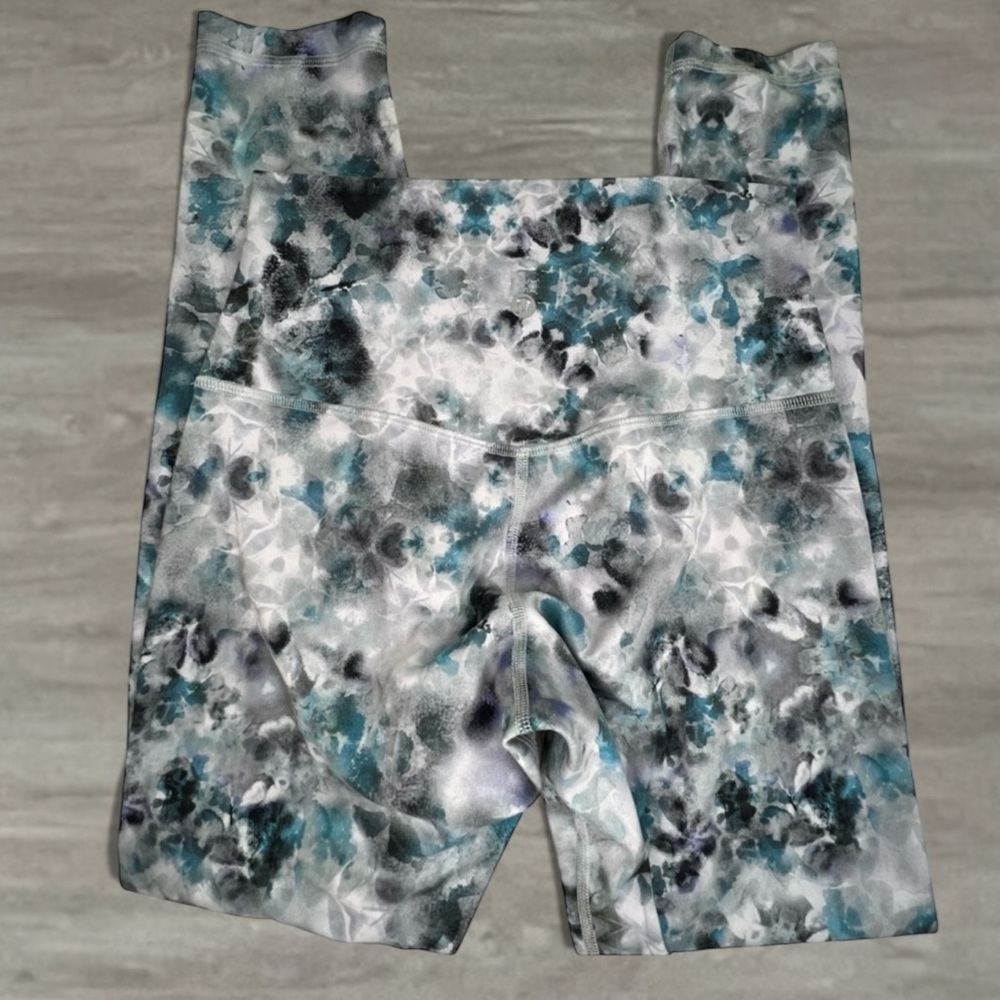 Lululemon Align Super High-Rise Leggings floral Multi Size 6 - Picture 2 of 6